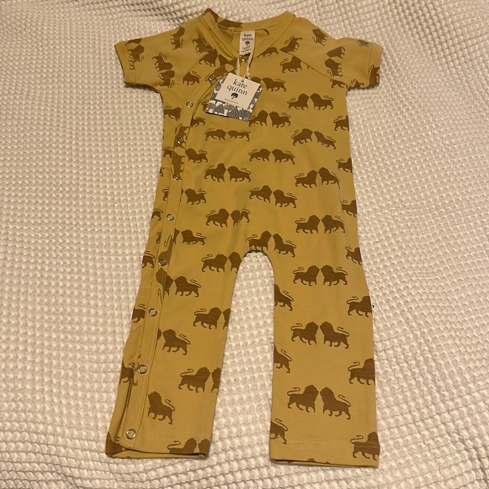 Kate Quinn Short Sleeve One Piece- Yellow/ Gold w/ Lion Print 12-18 mo- NWT